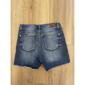 Judy Blue Women's Dark Blue Denim Cut-Off Jean Shorts‎ Size Medium